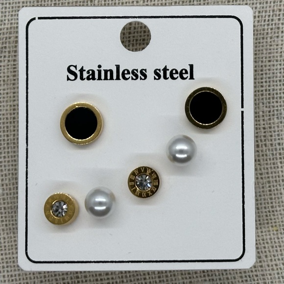 Stud Earrings Set - Picture 5 of 7